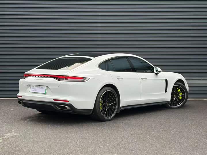 Porsche Panamera Hybrid, 2023 — фото 6 из 9