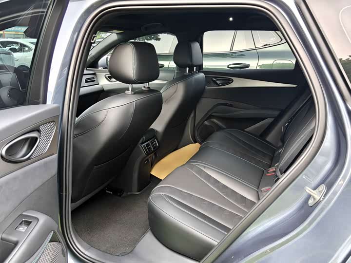 BYD Seal 06 Hybrid/EV, 2025 — фото 6 из 9