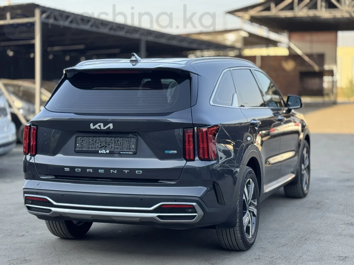 Kia Sorento, 2022 — фото 6 из 12