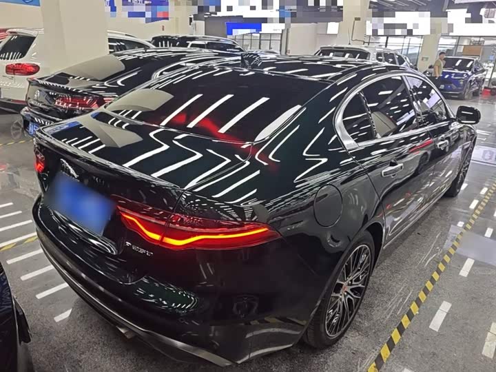 Jaguar XE L, 2022 — фото 7 из 9
