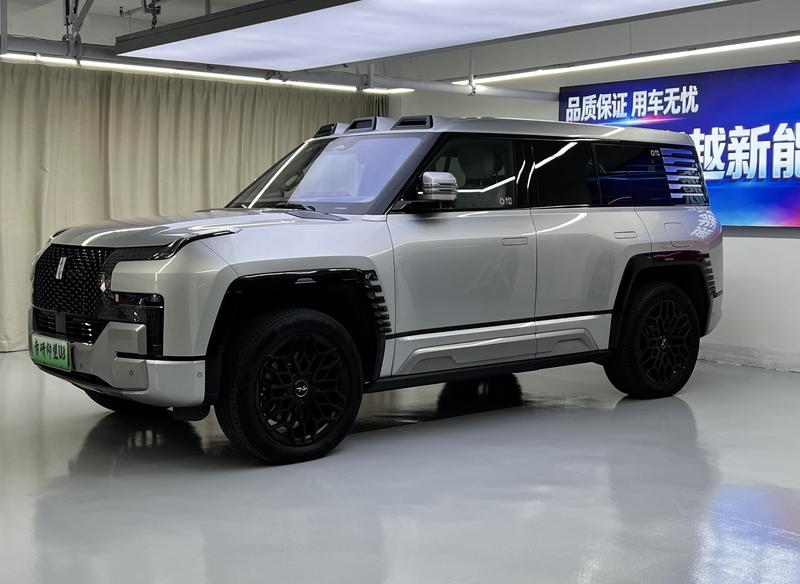 BYD Yangwang U8, 2023 — купить в Калуге под ключ