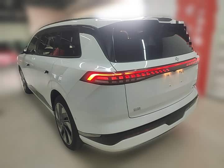 Dongfeng Yipai eπ 008, 2025 — фото 9 из 9