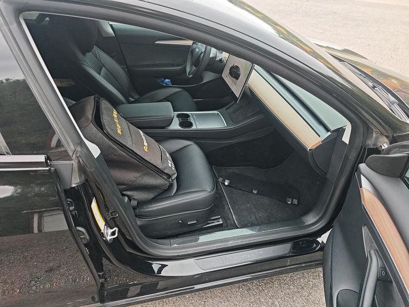 Tesla Model 3, 2023 — фото 11 из 12