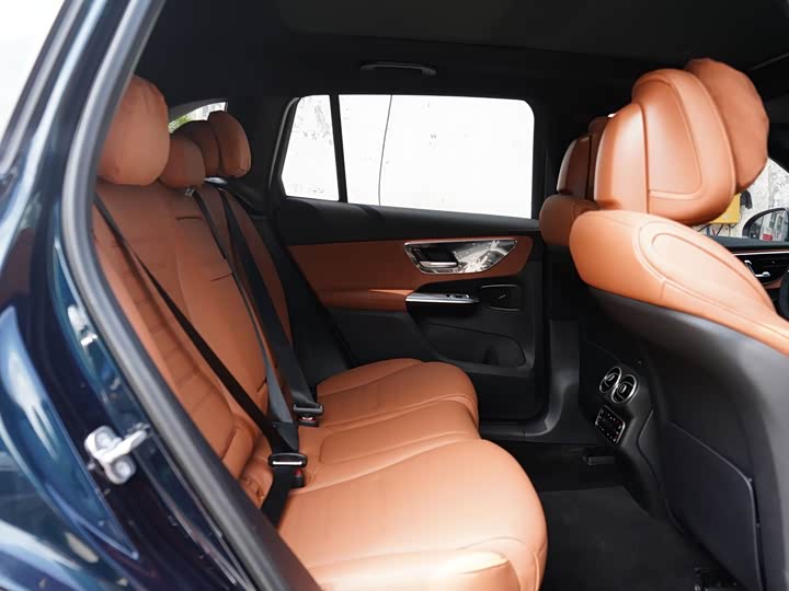 Mercedes-Benz GLC-Class, 2023 — фото 6 из 9