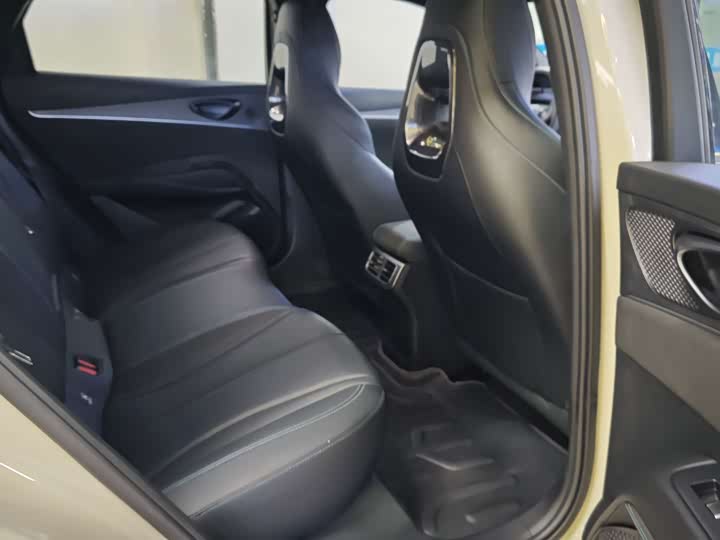 BYD Seal 06 Hybrid/EV, 2025 — фото 8 из 9