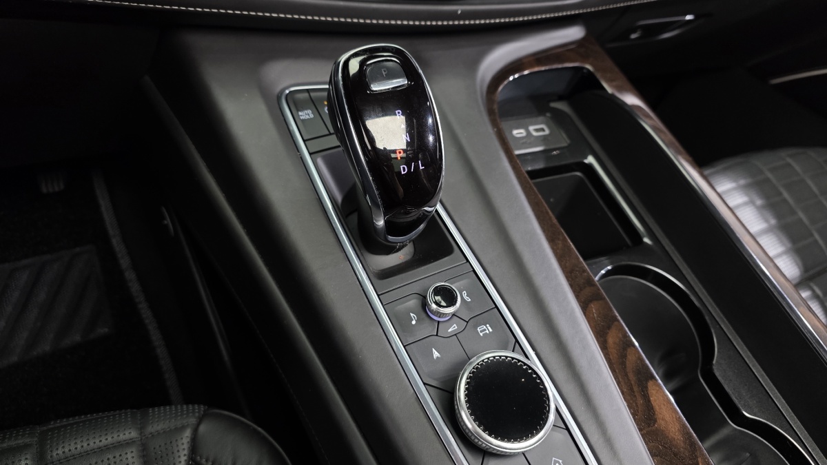Cadillac Escalade, 2022 — фото 9 из 12