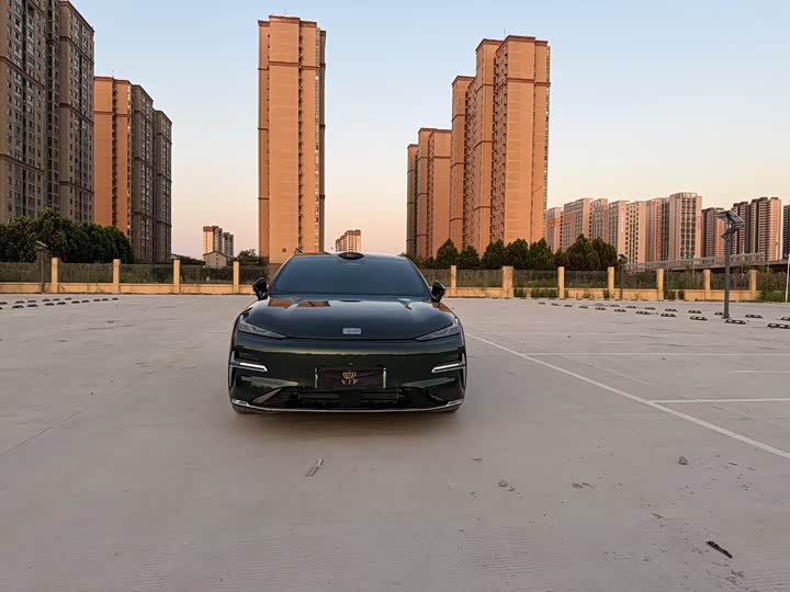 Geely Galaxy Starshine 8 EM-i, 2025 — фото 2 из 9