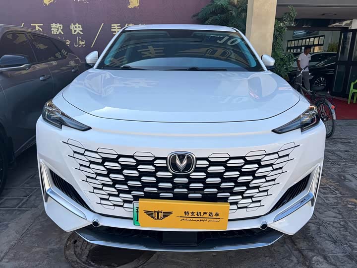 Changan UNI-K Hybrid, 2022 — фото 2 из 9