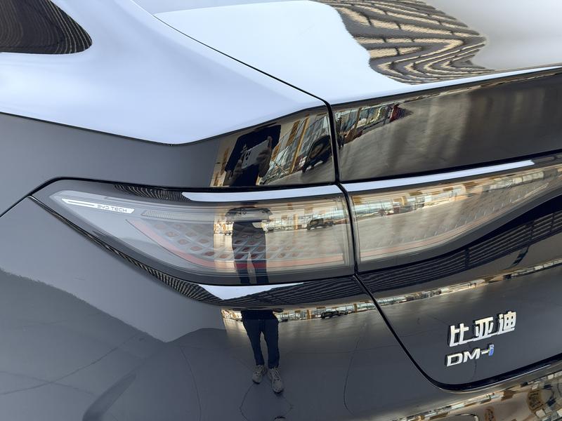 BYD Seal 05 DM-i Hybrid, 2025 — фото 10 из 12