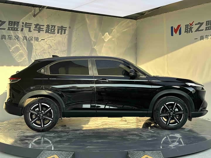 Honda Vezel, 2023 — фото 7 из 9