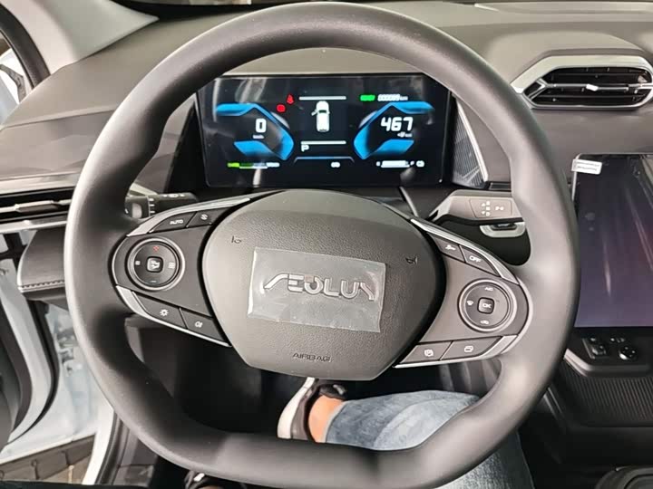 Dongfeng Aeolus Sky EV01, 2025 — фото 7 из 9