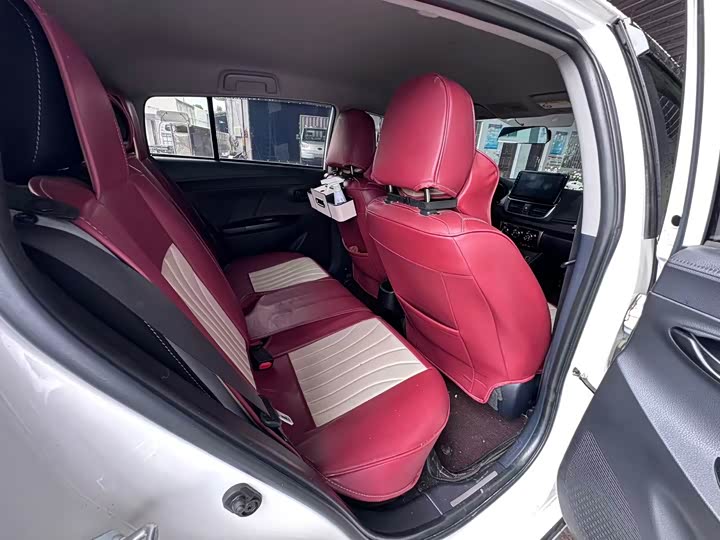 Toyota Yaris L Hatchback, 2022 — фото 9 из 9