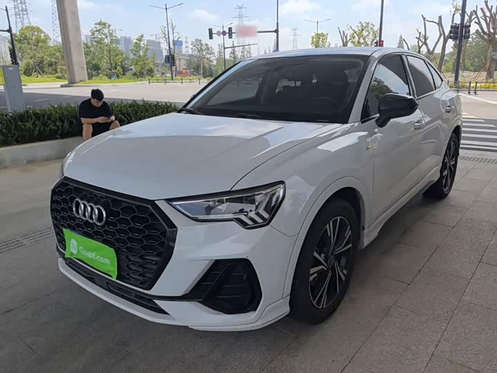 Audi Q3 Sportback, 2021 — фото 2 из 9