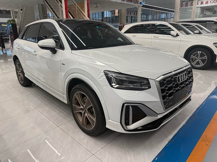 Audi Q2L, 2023 — фото 3 из 7