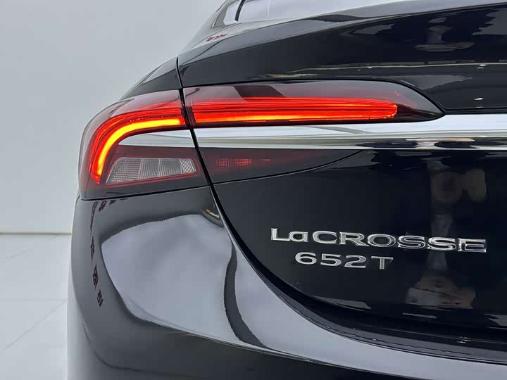 Buick LaCrosse, 2022 — фото 8 из 9