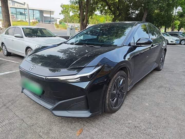Toyota bZ3, 2024 — фото 2 из 9