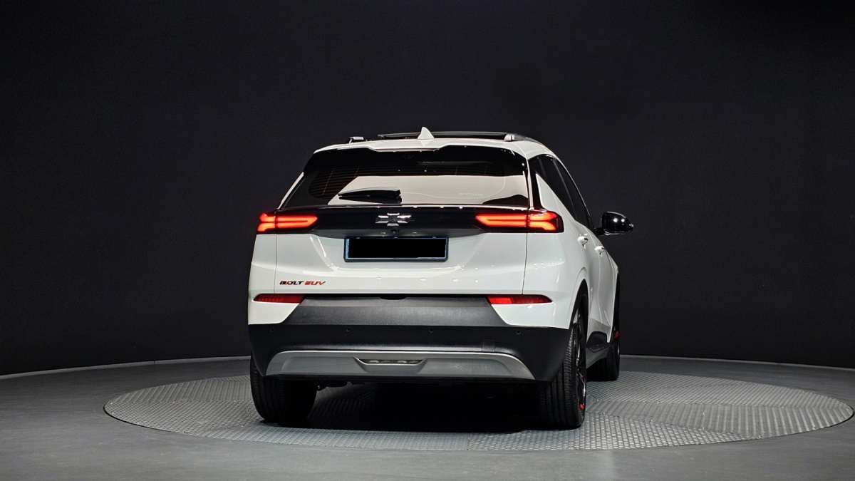 Chevrolet Bolt EUV, 2022 — фото 4 из 12
