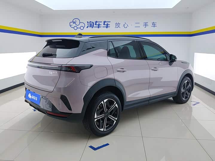 Lynk & Co 06 EM-P Hybrid, 2024 — фото 3 из 9
