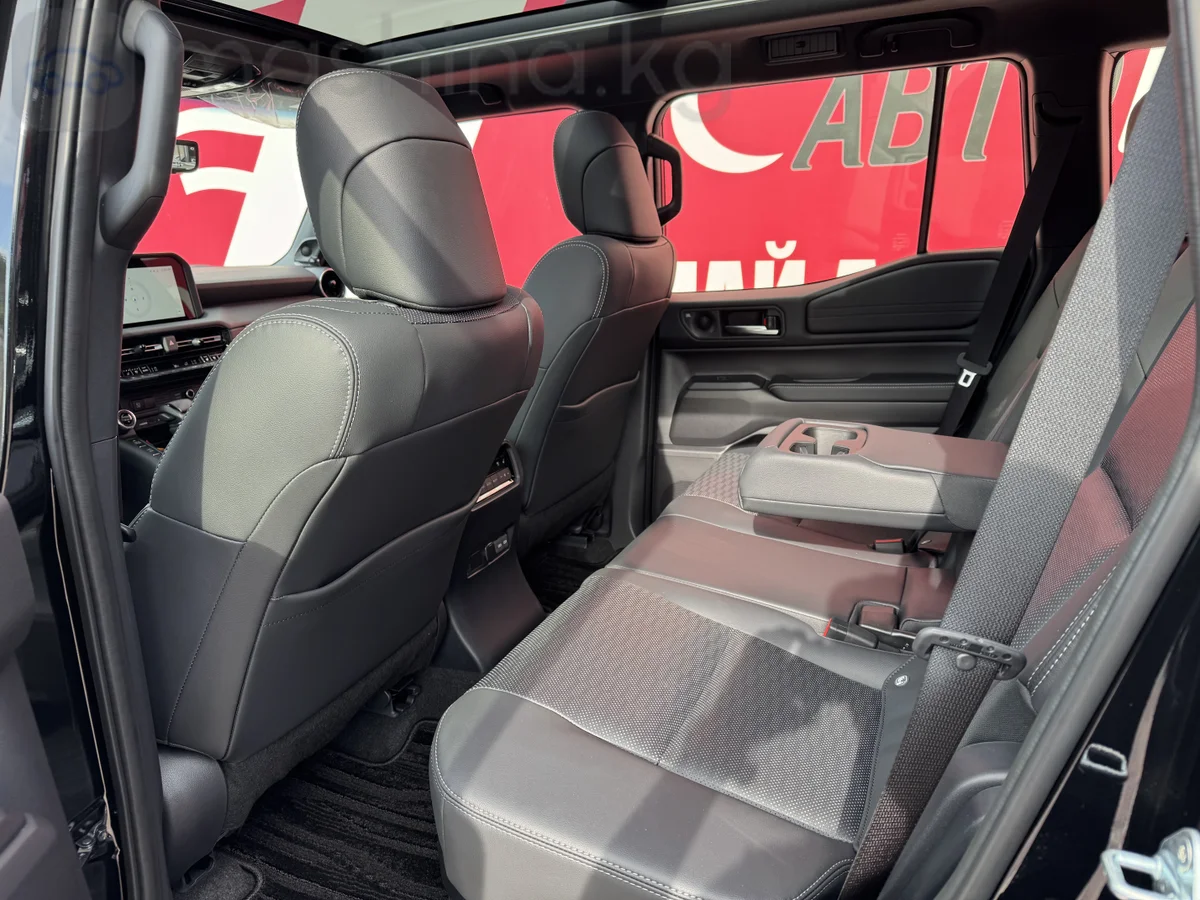 Toyota Land Cruiser Prado, 2026 — фото 7 из 12