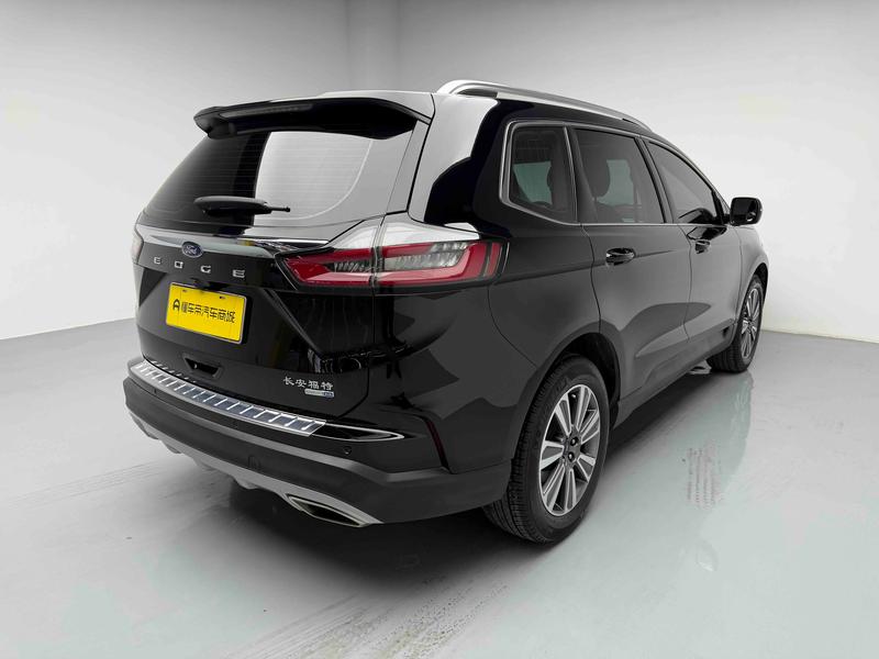 Ford Edge, 2022 — фото 7 из 12