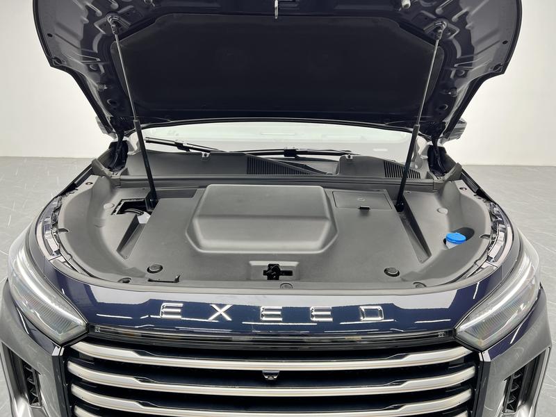 Exeed VX C-DM Hybrid, 2024 — фото 12 из 12