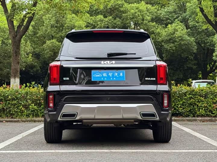 Kia Sportage GT-line, 2023 — фото 6 из 9