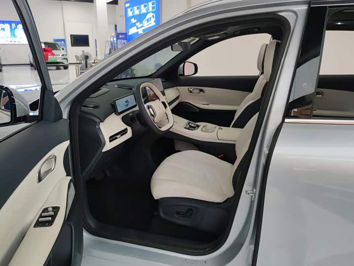 Geely Galaxy Starship 7, 2025 — фото 9 из 9