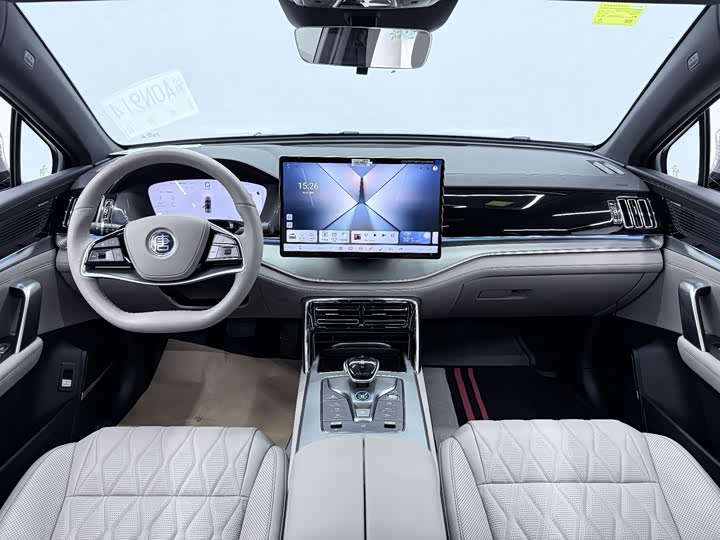 BYD Tang Hybrid/EV, 2024 — фото 7 из 9