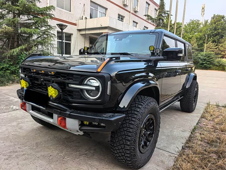 Ford Bronco, 2024 — фото 2 из 7