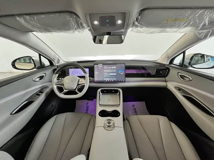 BYD Sea Lion 06 Hybrid/EV, 2026 — фото 8 из 9