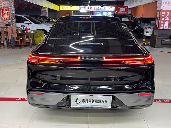 Geely Galaxy Starshine 8 EM-i, 2026 — фото 5 из 9
