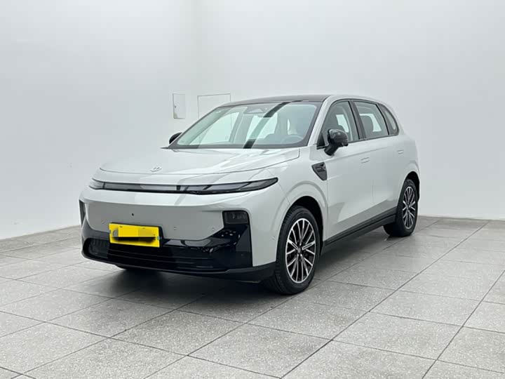 Leapmotor B10, 2024 — купить в Иванове под ключ