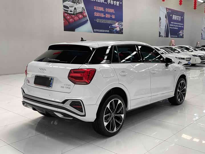 Audi Q2L, 2023 — фото 4 из 9