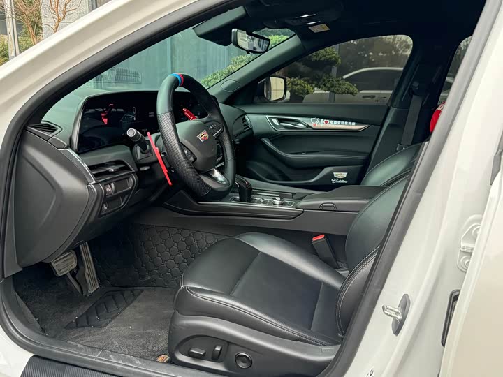 Cadillac CT5, 2024 — фото 7 из 9
