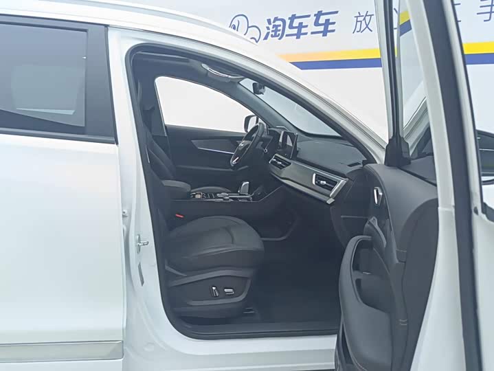Chery Tiggo 8, 2022 — фото 8 из 9