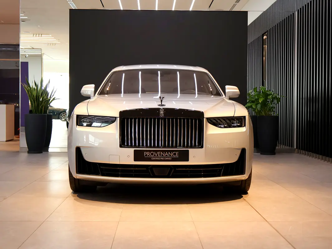 Rolls-Royce Ghost, 2025 — фото 2 из 10