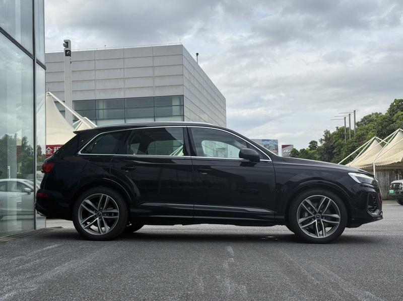Audi Q7, 2025 — фото 7 из 12