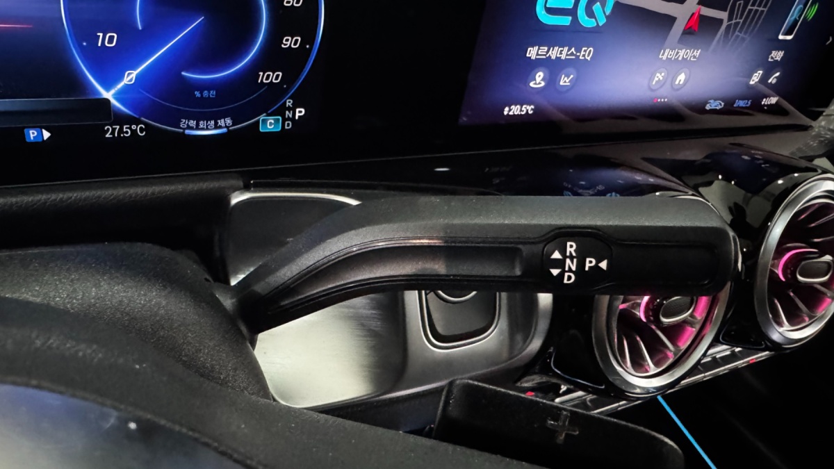 Mercedes-Benz EQB, 2025 — фото 9 из 12