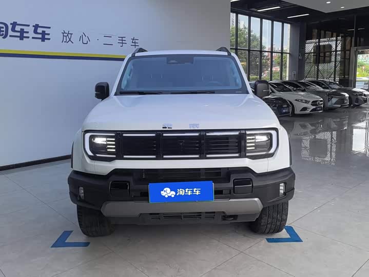 BAIC Beijing BJ40 Hybrid, 2025 — фото 2 из 9