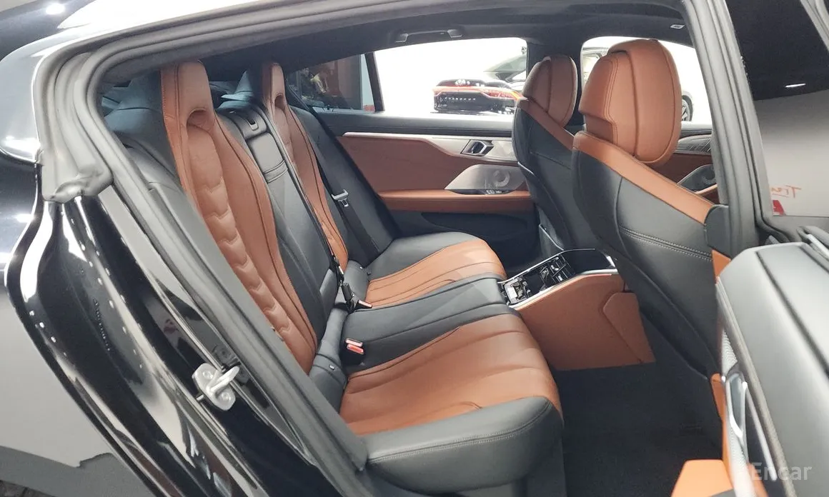 BMW 8 Series, 2022 — фото 12 из 12