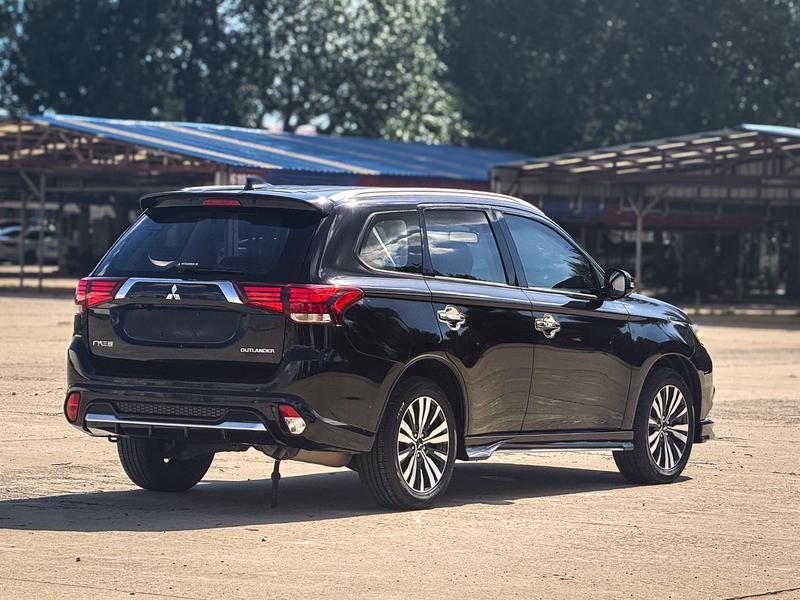 Mitsubishi Outlander, 2021 — фото 7 из 12