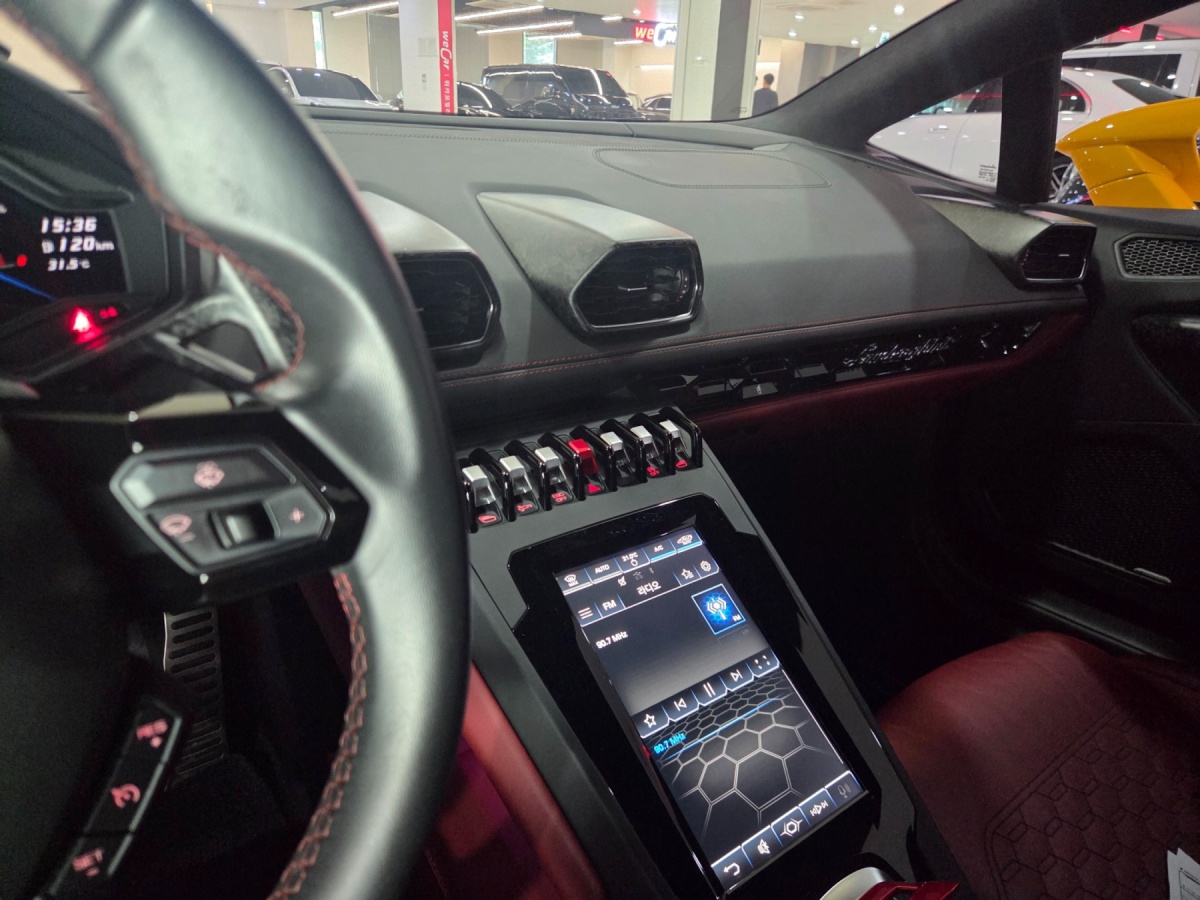 Lamborghini Huracan, 2021 — фото 8 из 12