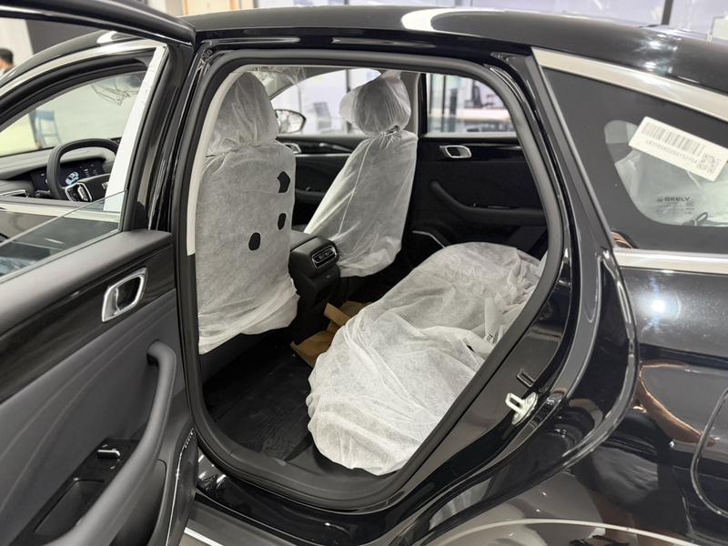 Geely Galaxy Starshine 6, 2025 — фото 10 из 11