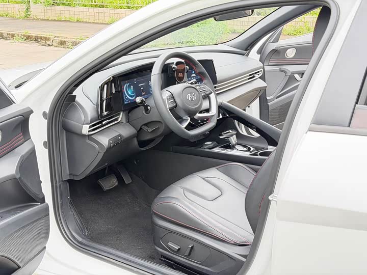 Hyundai Elantra N line, 2023 — фото 7 из 9