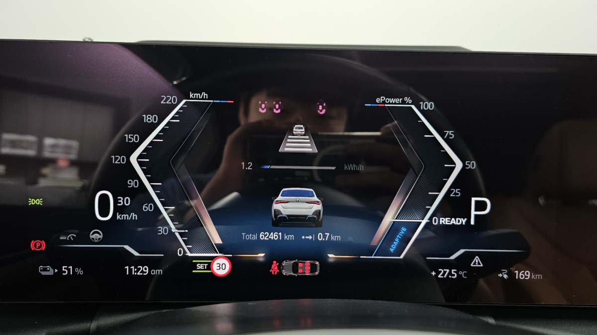 BMW i4, 2022 — фото 8 из 12
