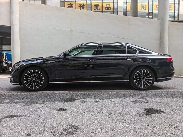 Volkswagen Phideon, 2023 — фото 3 из 9
