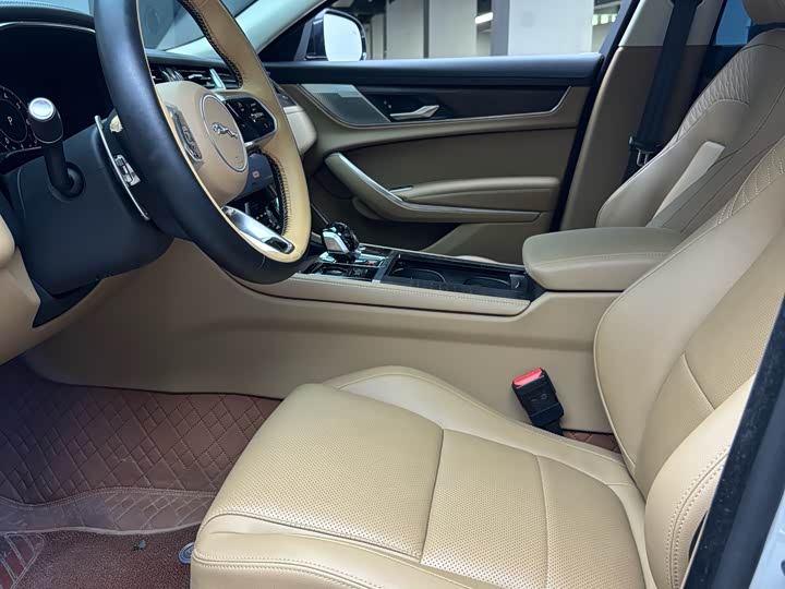 Jaguar XF L, 2025 — фото 8 из 9