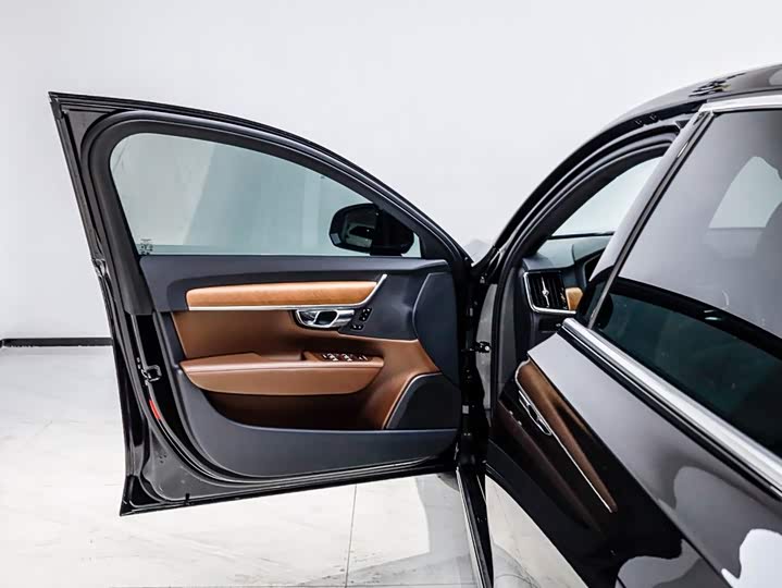 Volvo S90, 2024 — фото 7 из 9