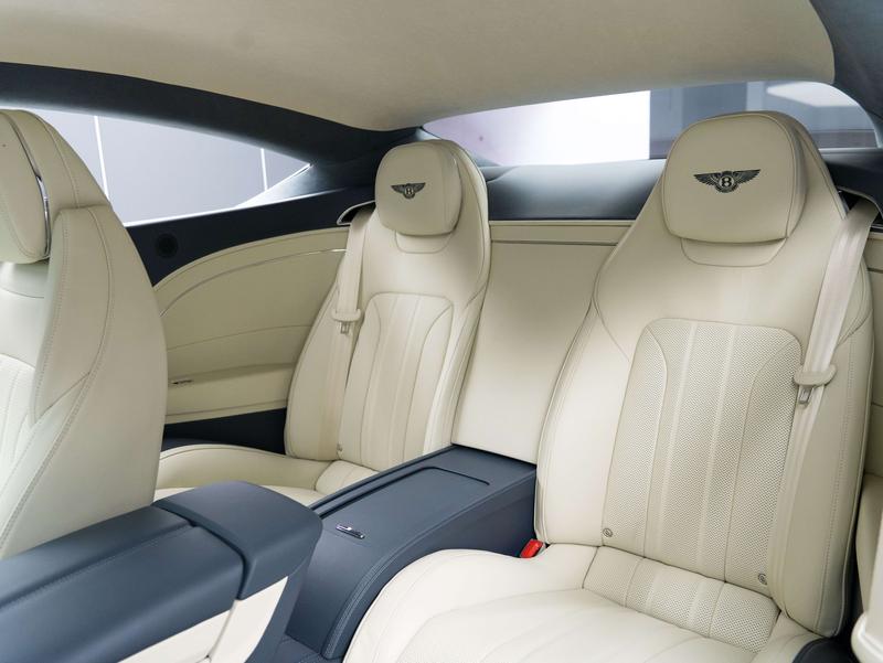 Bentley Continental GT, 2024 — фото 10 из 12
