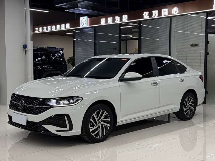 Volkswagen Lavida, 2023 — купить в Казани под ключ